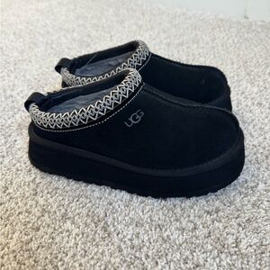 UGG Platform Tazz Slipper - Black